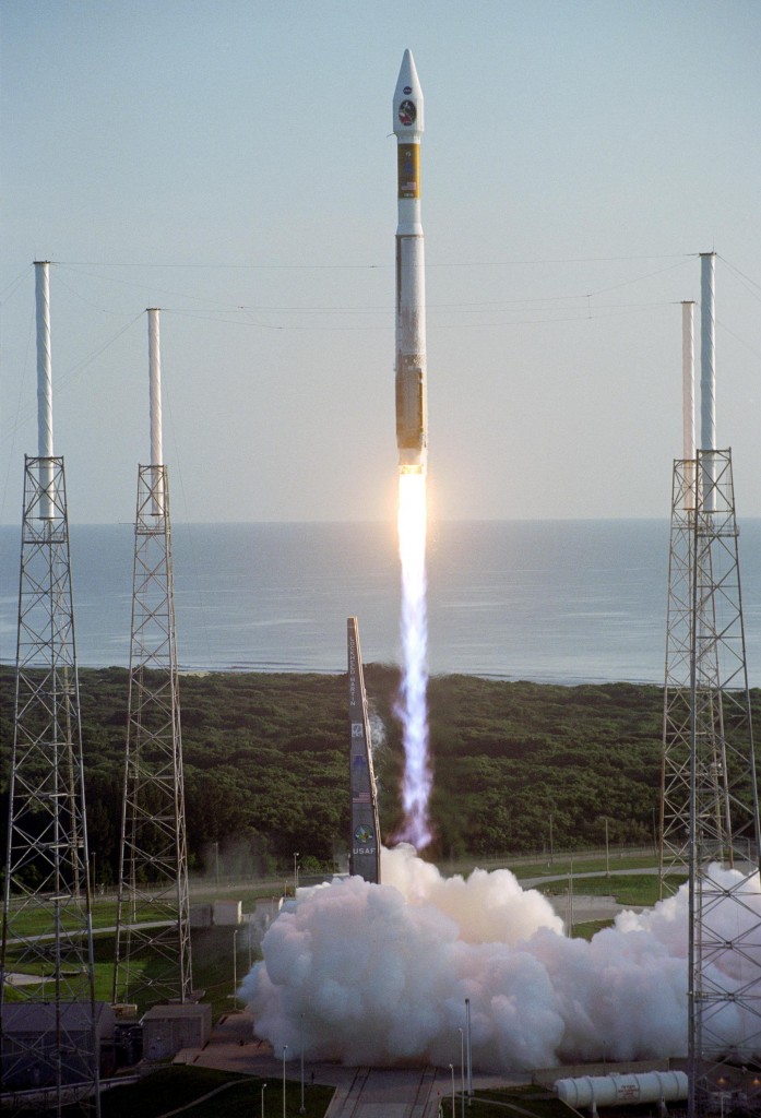 atlas_v_401_launch_with_mro