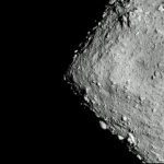 Przełom w badaniach nad początkiem życia. Na asteroidzie Ryugu odkryto wszystkie kluczowe składniki DNA i RNA