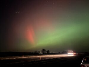 Nadchodzi potężna burza geomagnetyczna. Czy zorza polarna rozbłyśnie na niebie?